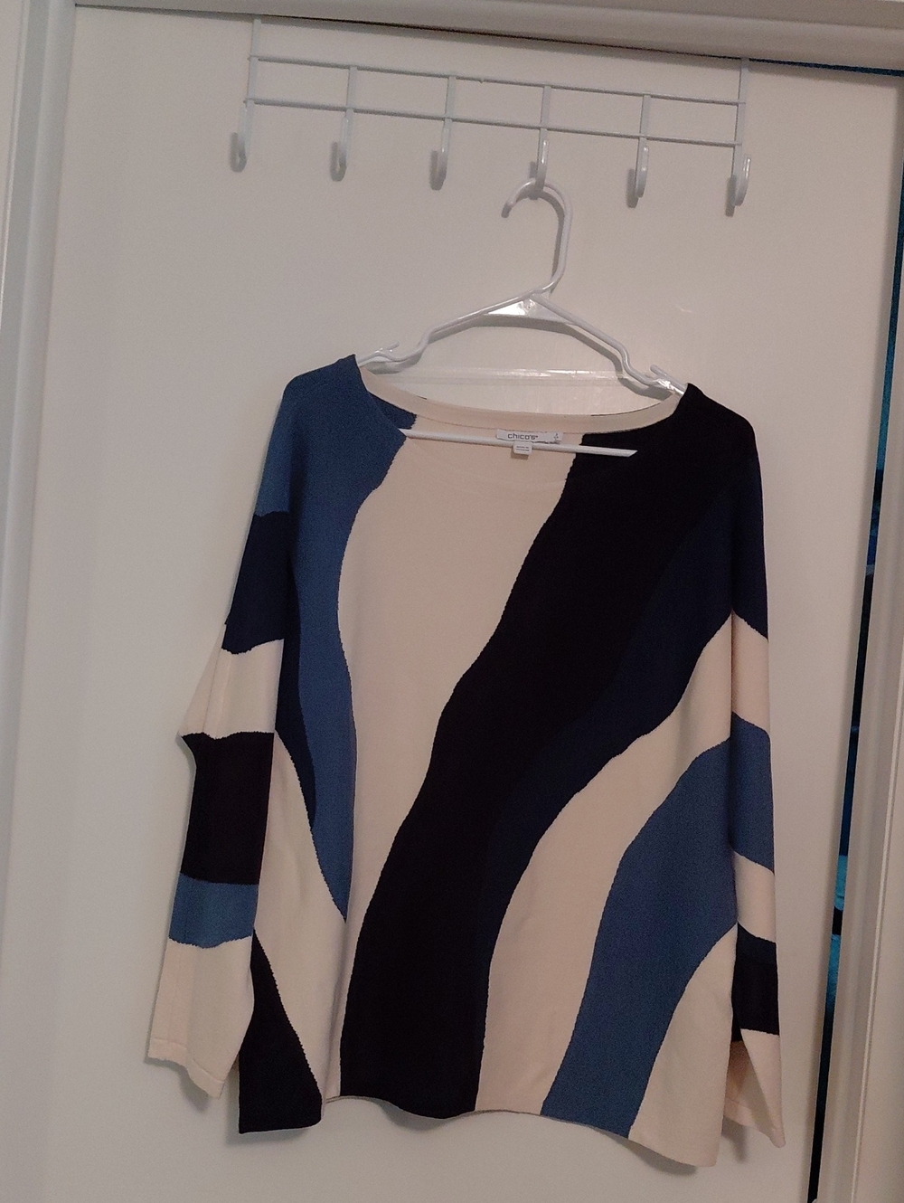 Chico's, Colorblock Sweater, Azores, Cream  Navy Wave, Pullover. Size 2 Large